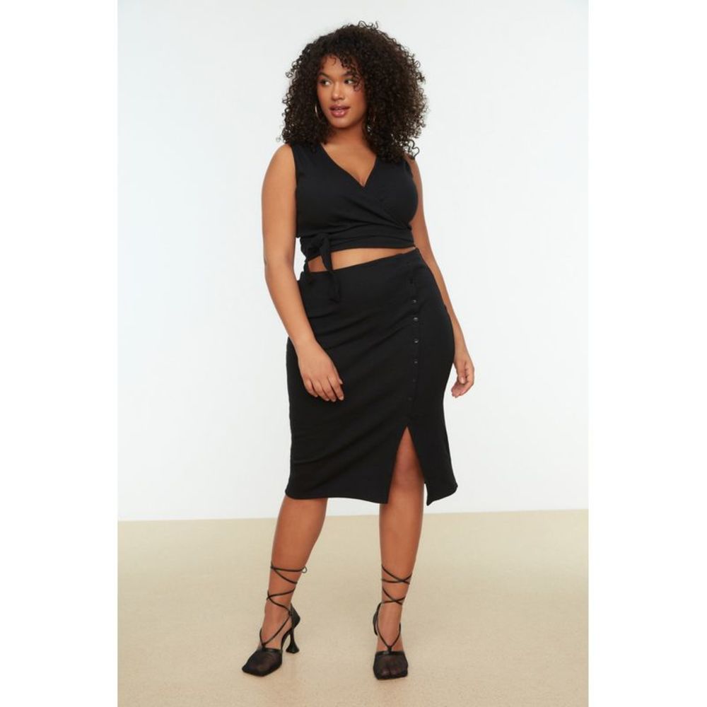 NWT Trendyol